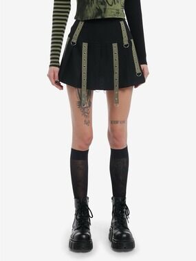 Social Collision Black Pleated Grommet Strap Mini Skirt M Mall Goth Y2K Punk Alt